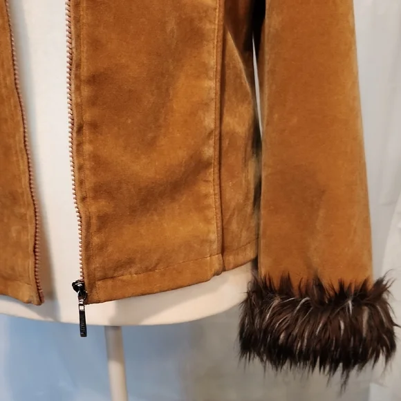 Paparazzi Women's Brown Teddy Jacket with Faux Fur Trim - Picture 5 of 11